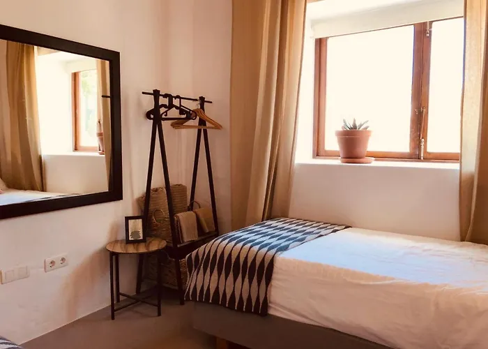 Bodega Botanica - Shared Pool - Island Location - 10 Mins Drive To Famara And La Santa Apartmán